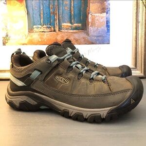 Keen Targhee III Hiking Shoes